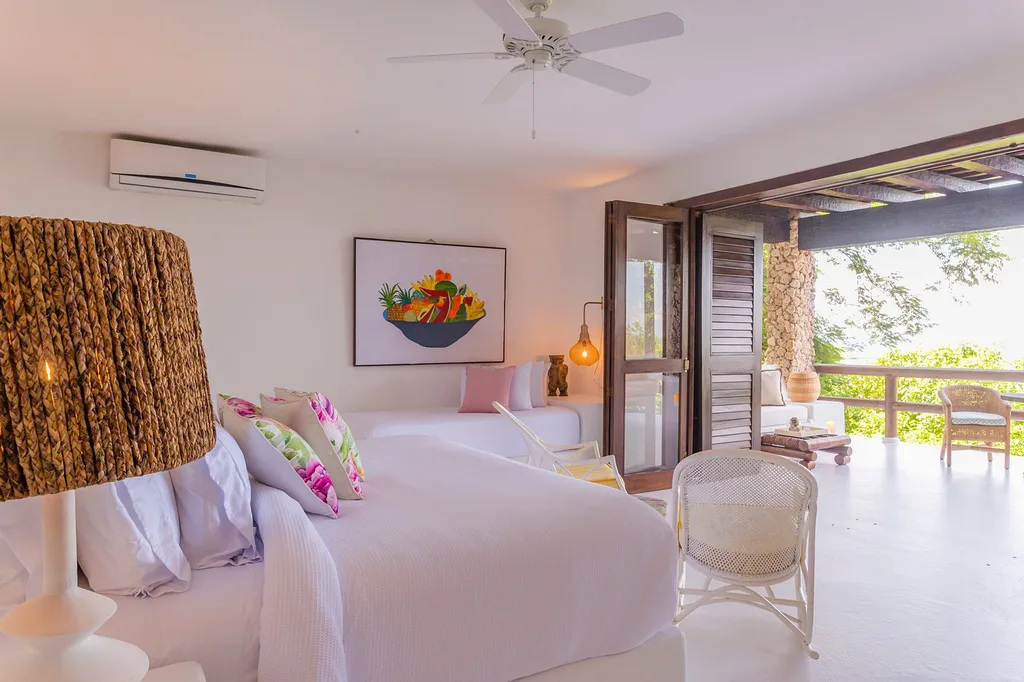 Bedroom — Casita Veranera - Avi Room — Ancala - Casas Altas, Barú Island — Bahía De Cholón